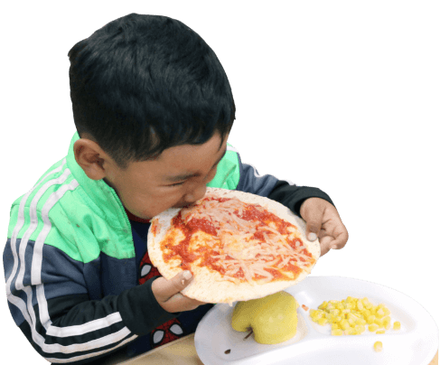 Kid eating pizza